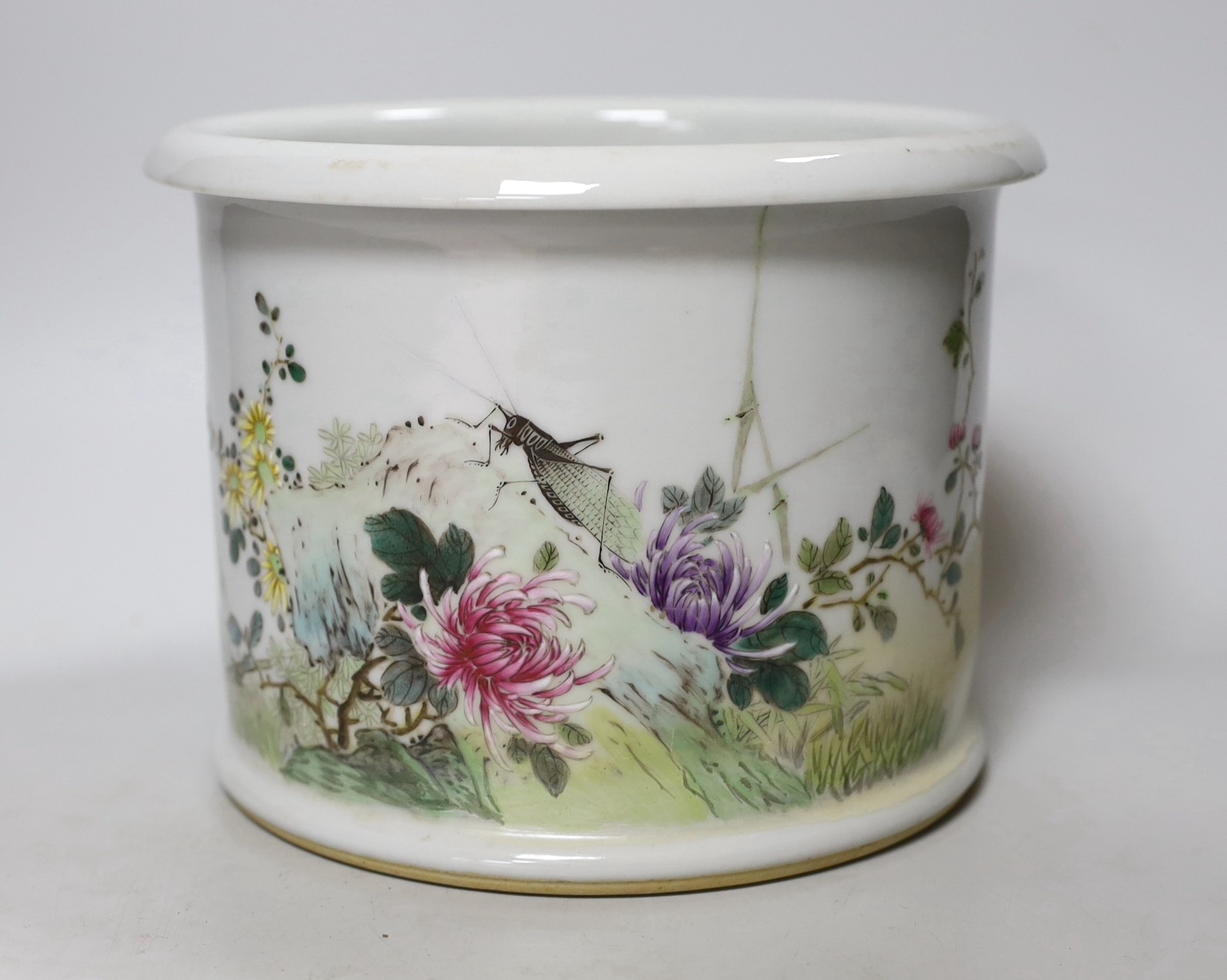 A Chinese famille rose brushpot, bitong, Republic period, 15.5cms high